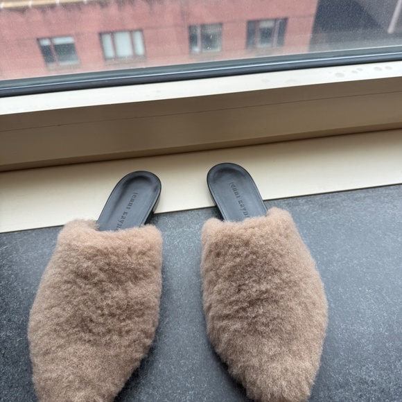 Jenni Kayne Genuine Shearling Mules - Picture 2 of 7